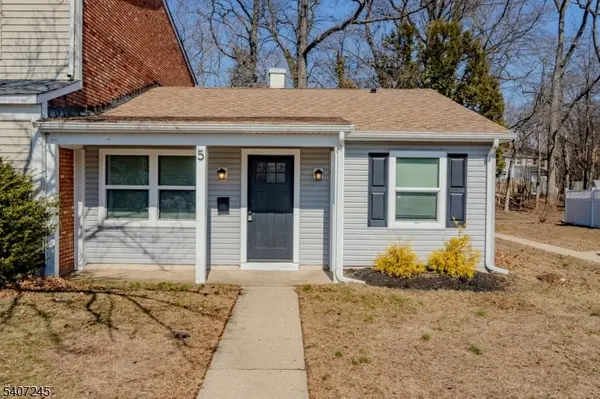 5 Riverview Pl,  Willingboro Twp.,  NJ 08046