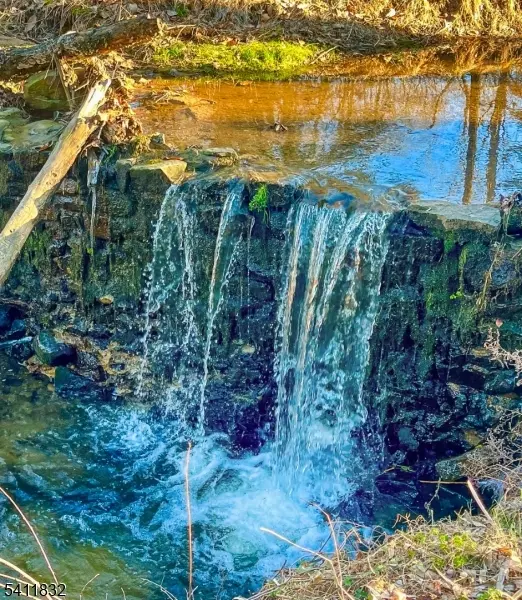 464 Buckhorn Dr, White Twp., NJ 07823