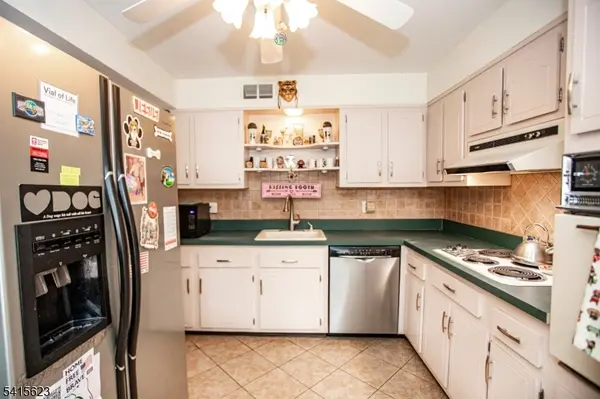 41 Orchard Pl, Hawthorne Boro, NJ 07506