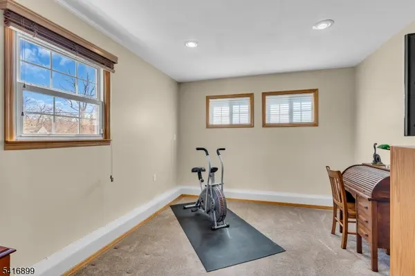 1091 Cambridge Lane, Bridgewater Twp., NJ 08807