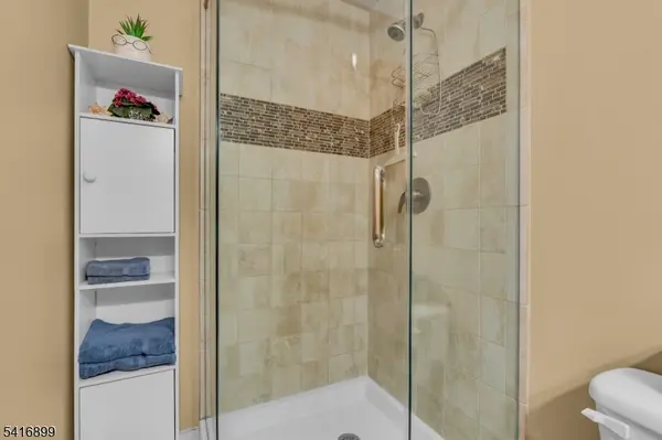 1091 Cambridge Lane, Bridgewater Twp., NJ 08807