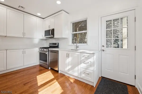 915 Main St #2R, Boonton Town, NJ 07005