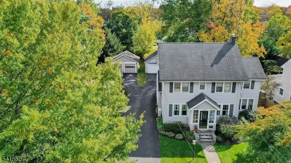 555 Shackamaxon Dr, Westfield Town, NJ 07090