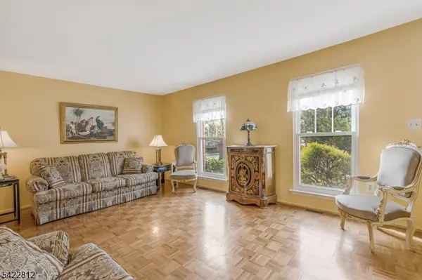 17 Denbigh Dr, Franklin Twp., NJ 08873