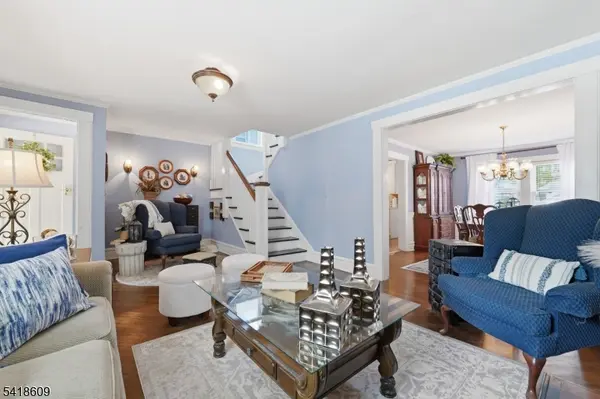 65 Carteret St, Bloomfield Twp., NJ 07003