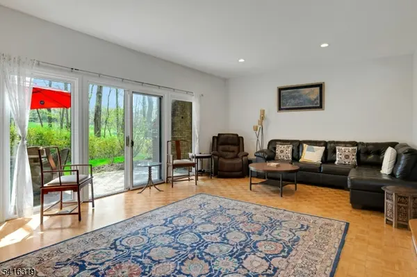 21 Shelley Pl, Morris Twp., NJ 07960