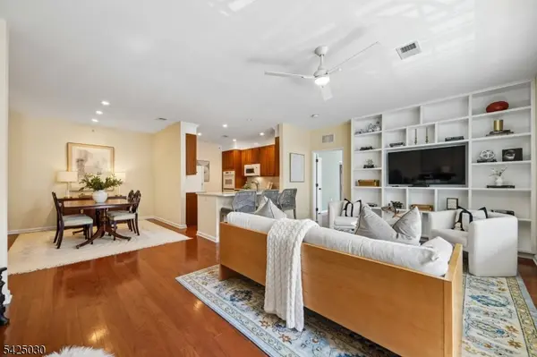 4 Quarry Dr #B2, Woodland Park, NJ 07424