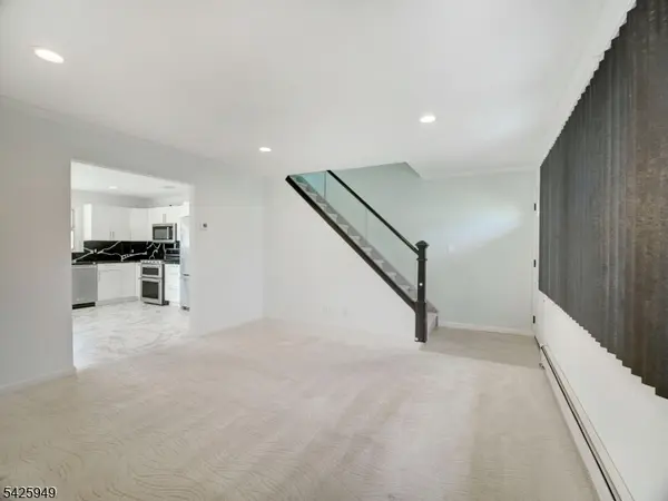 23 Clara Pl, Cedar Grove Twp., NJ 07009