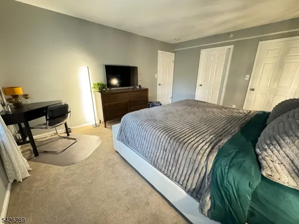 322 Stratford Pl #322, Bridgewater Twp., NJ 08805