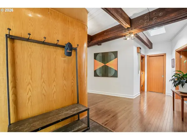 6639 SE YAMHILL CT, Portland, OR 97215