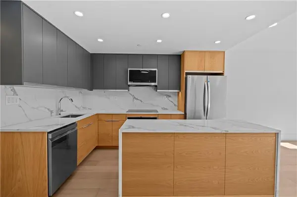 118 Madison ST #3, Brooklyn, NY 11216