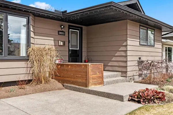 10311 Wapiti DR SE, Calgary, AB T2J 1J3