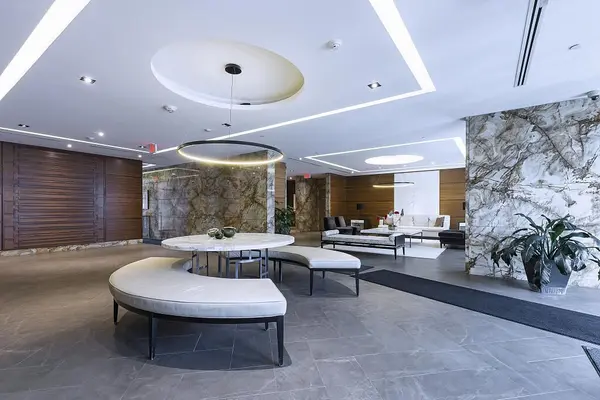 21 Clairtrell RD #326, Toronto C14, ON M2N 0G8