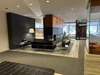 16 Rosedale RD #714, Toronto C09, ON M4W 2P4