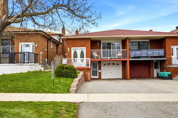 43 Robbinstone DR, Toronto E11, ON M1B 2C4