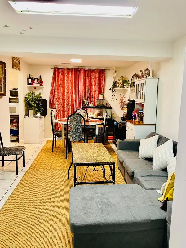 101 Dundalk DR #1, Toronto E04, ON M1P 4V1