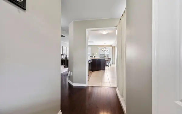 8 Aldonschool CT, Ajax, ON L1S 0C5