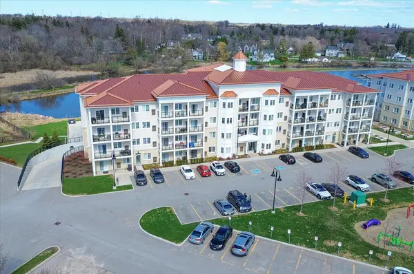 80 Shipway AVE #215, Clarington, ON L1B 0V8