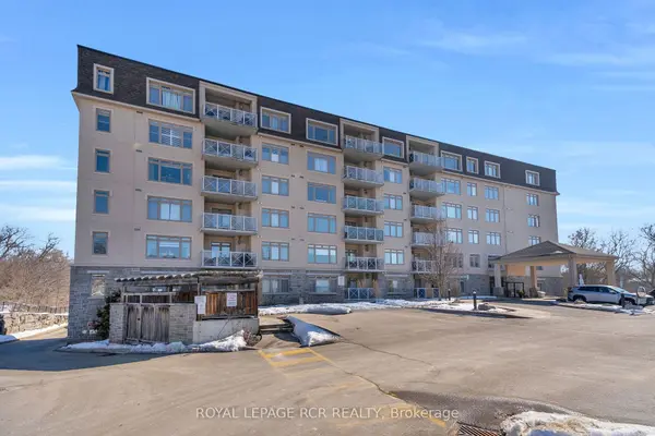 149 Church ST #416, King, ON L0G 1T0