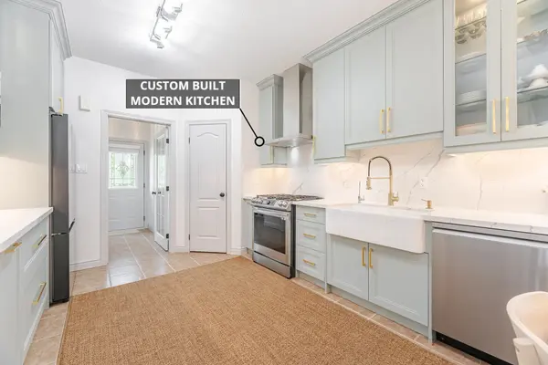 39 Stoneham ST, New Tecumseth, ON L9R 2E6