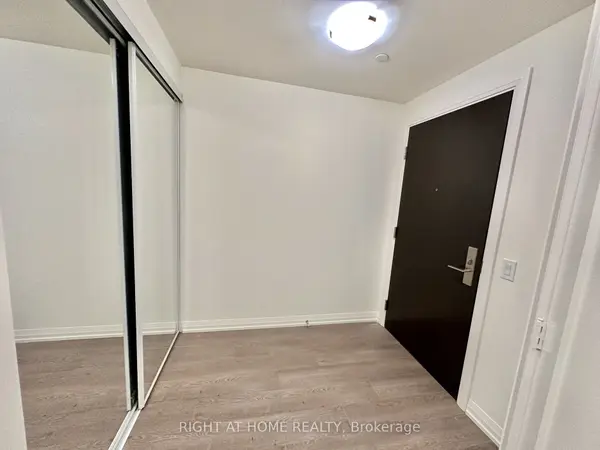 9000 Jane ST #2115, Vaughan, ON L4K 0M6