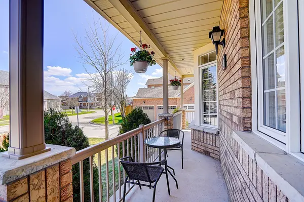 2 Catalina CRES, Richmond Hill, ON L4S 2G2