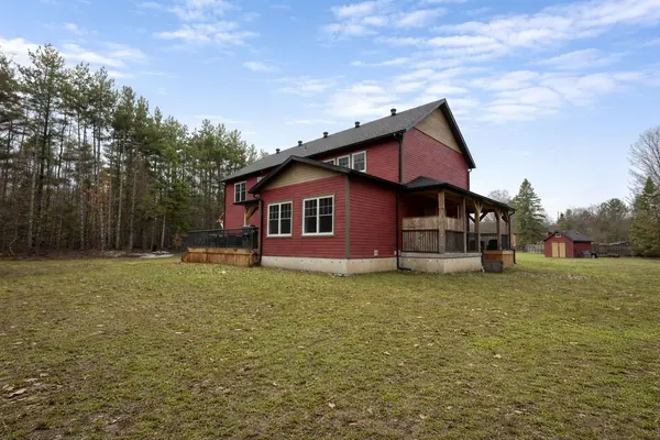 2091 Dwyer RD, Springwater, ON L9X 1L7