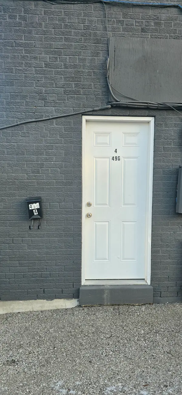 496 Horner AVE #4, Toronto W06, ON M8W 2B8