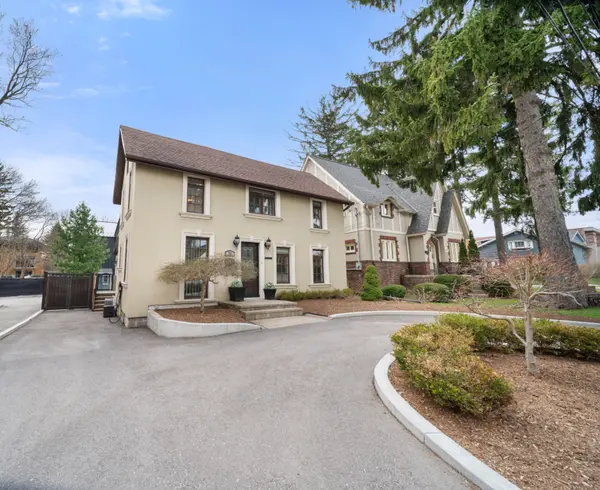 36 Mississauga RD N, Mississauga, ON L5H 2H6