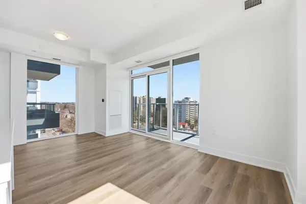 2088 James ST #908, Burlington, ON L7R 0H2