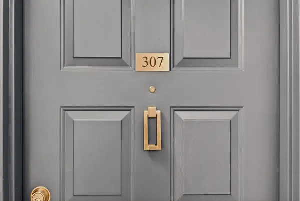 1225 North Shore BLVD E #307, Burlington, ON L7S 1Z6