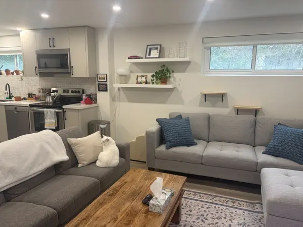 129 Milton ST, Toronto W07, ON M8Y 2Y4