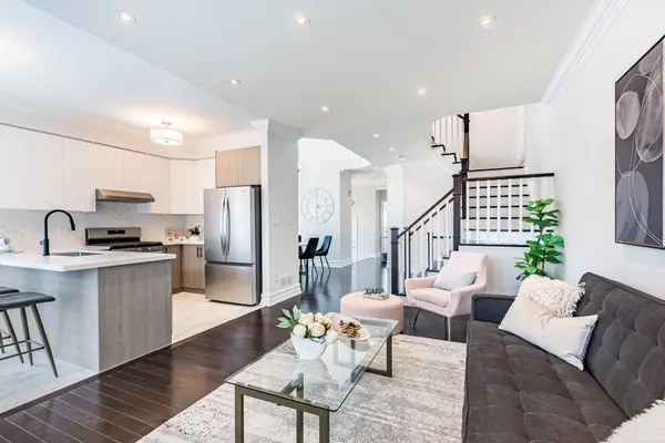 470 Faith DR #85, Mississauga, ON L5R 4E9