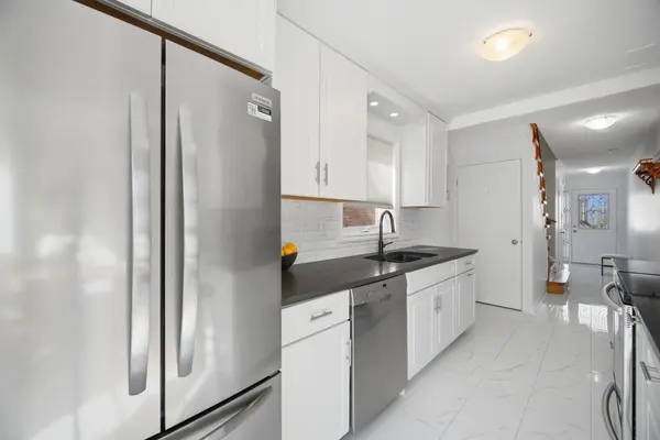 5593 Palmerston CRES, Mississauga, ON L5M 5Z8