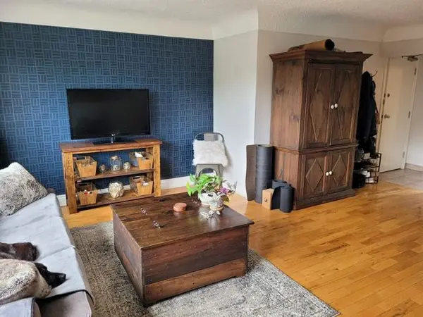 2016 Edinburgh DR #3, Burlington, ON L7R 2C9