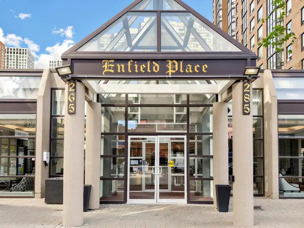 265 Enfield PL #706, Mississauga, ON L5B 3Y7