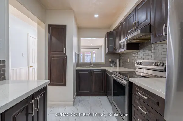 25 Clover Bloom RD, Brampton, ON L6R 1R8