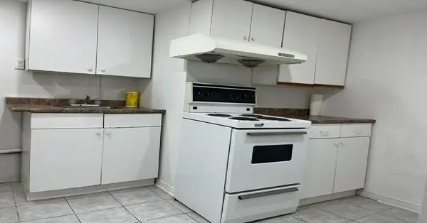 3045 Hawktail CRES, Mississauga, ON L5M 6W8