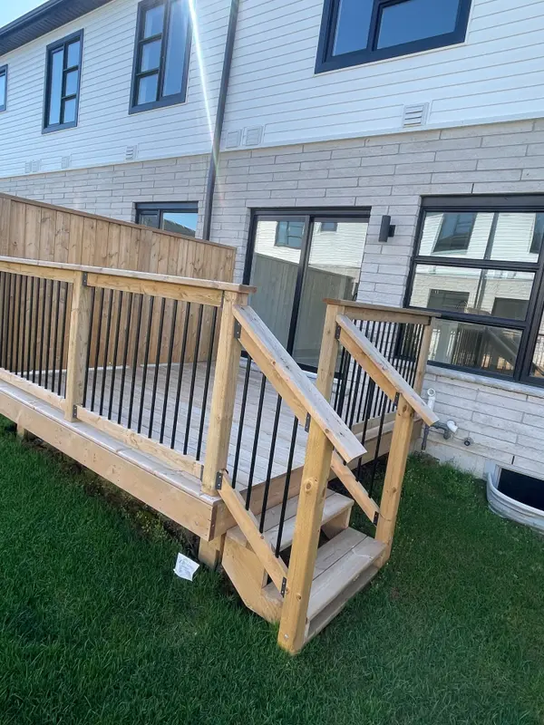 2700 Buroak DR S #45, London North, ON N6G 5B6