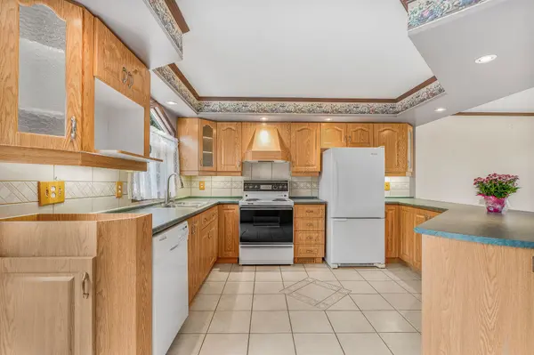 29 Louise CRES, Russell, ON K0A 1W0