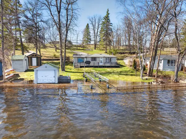 1853 Youngs Point RD, Selwyn, ON K0L 2H0