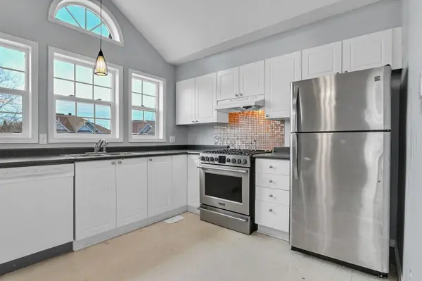 33 Boulder WAY, Barrhaven, ON K2J 4R6