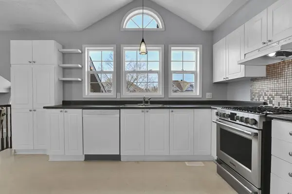 33 Boulder WAY, Barrhaven, ON K2J 4R6