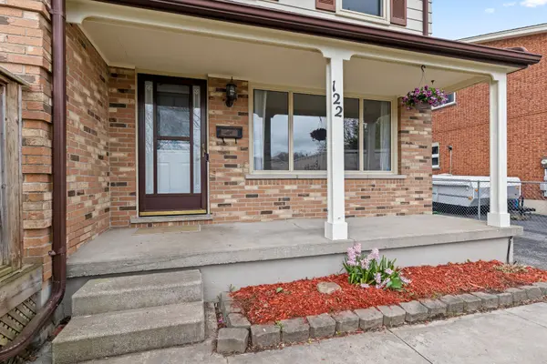 122 Garland LN, London East, ON N5V 3K8