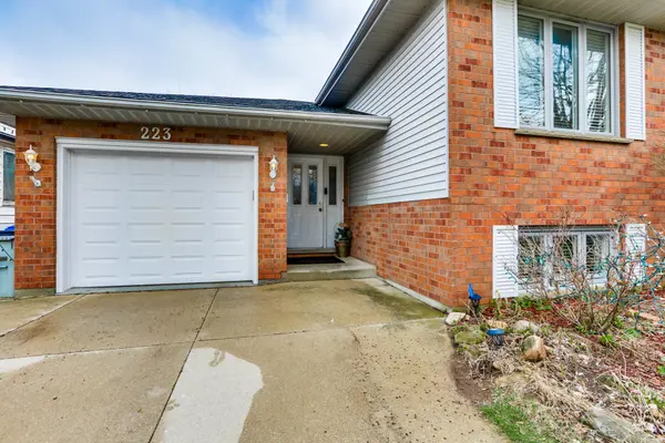 223 Ellor ST, Strathroy-caradoc, ON N7G 2L2