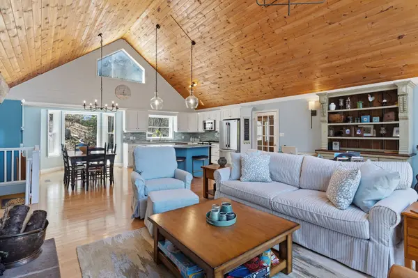 1018 Rattlesnake RD, Dysart Et Al, ON K0M 1S0