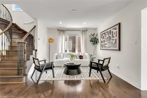 31 Peer CT, Hamilton, ON L9K 0C5