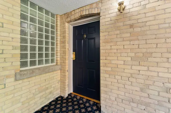 460 Wellington ST #304, London East, ON N6A 3P8