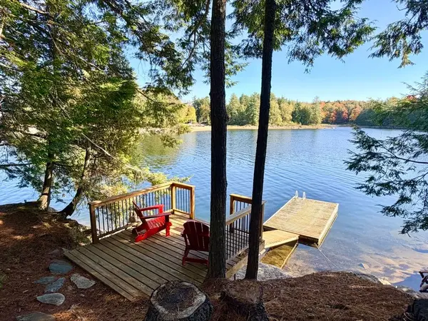 1062 Elmhurst LN, Dysart Et Al, ON K0M 1S0