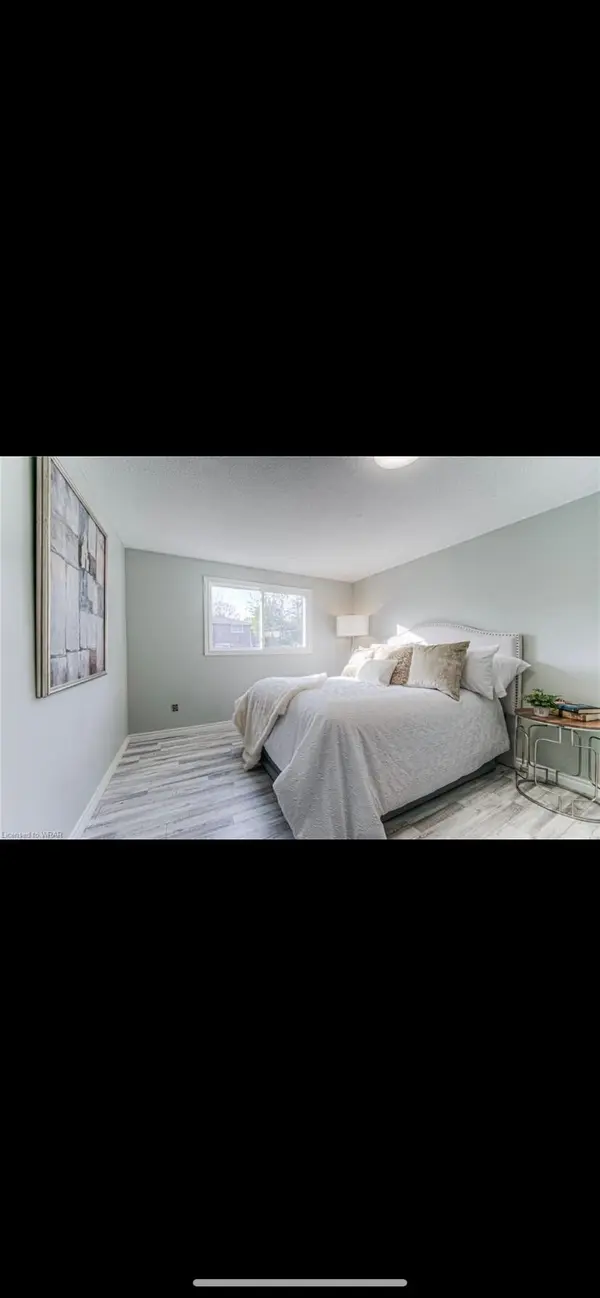 238 B Northlake DR, Waterloo, ON N2V 1A9